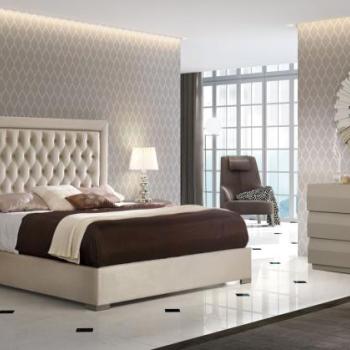 Estila Chesterfield luxusná manželská posteľ Adagio s čalúnením a s kovovými nožičkami 150-180cm obrázok