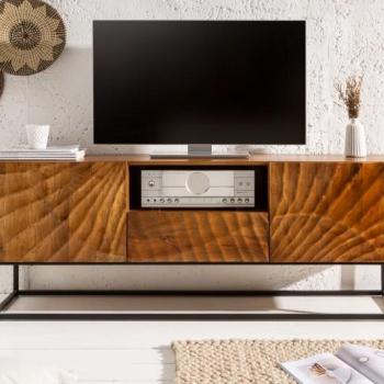 Estila Moderný drevený TV stolík Cumbria v hnedom odtieni s čiernou kovovou konštrukciou 160cm obrázok