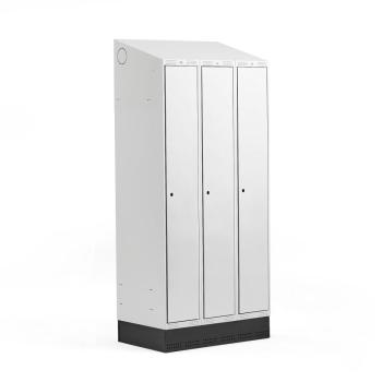 Šatňová skrinka CLASSIC, so soklom, 3 sekcie, 2050x900x550 mm, šedá obrázok