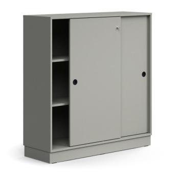 Skriňa s posuvnými dverami QBUS, 2 police, so soklom, s madlom, 1252x1200x400 mm, svetlošedá obrázok